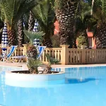 Vacanze Minervino 아파트호텔 비에스테